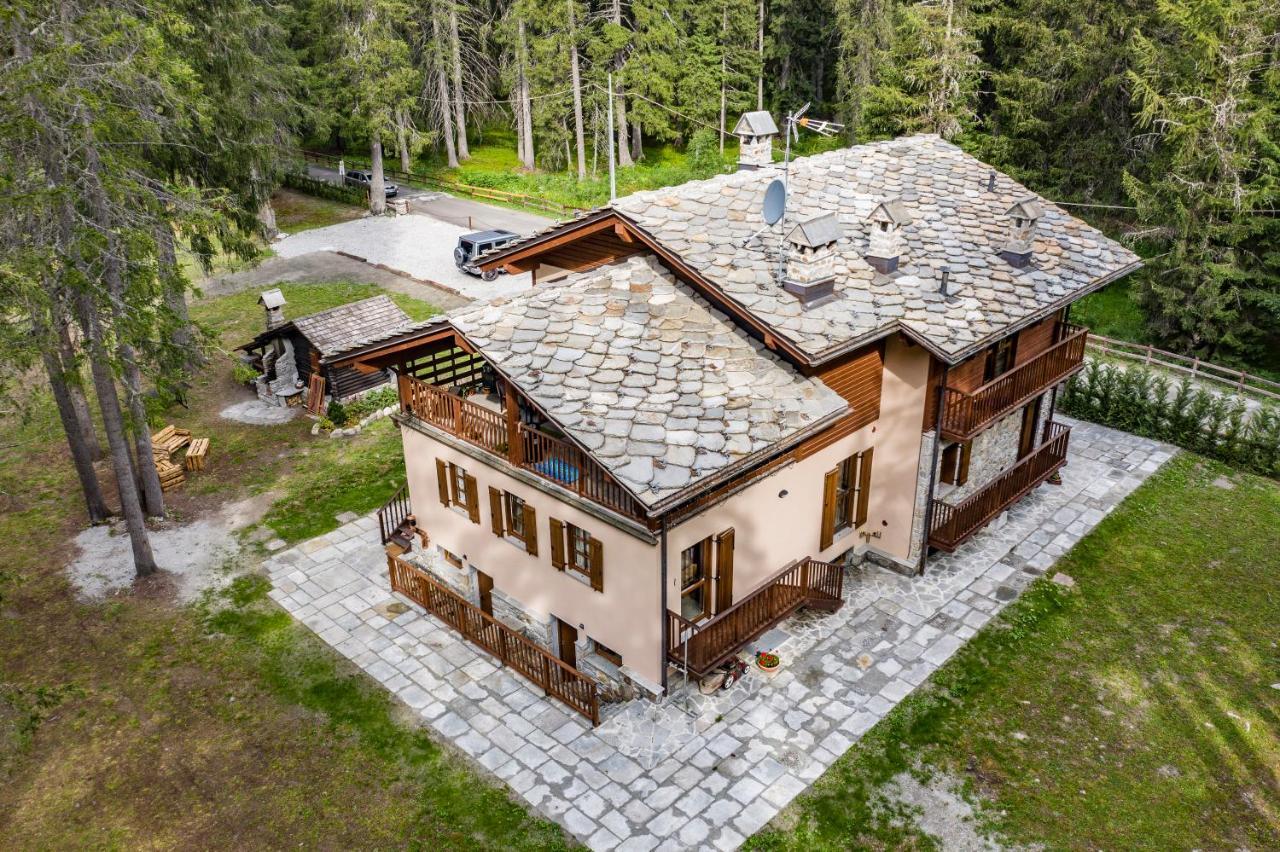 Wildhomes Wild Wolf Lodge Courmayeur Kültér fotó